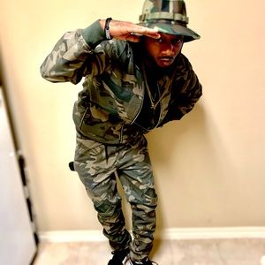 Meet your Posher, Malcolm